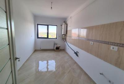 Apartament cu 3 camere decomandat în Ipotești - 7