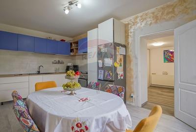 Casă cu 9 camere cu Teren 515 Mp în Stupini - 21