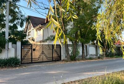 Casă individuală cu 8 camere cu Teren 521 Mp în Brănești - 25