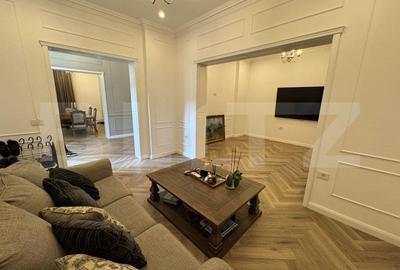 Casă cu 10 camere cu Teren 1143 Mp în Malu Mare - 15