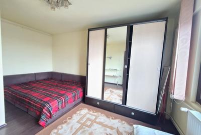 Garsonieră decomandată, mobilată în Gorjului