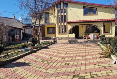 Casă cu 5 camere cu Teren 666 Mp în Copăceni - 2