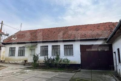 Casă cu 3 camere cu Teren 3000 Mp în Central - 7