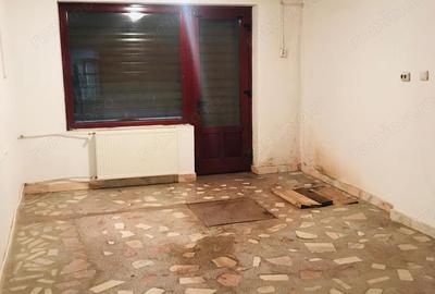 Casă cu 5 camere cu Teren 270 Mp în Badea Cârțan - 7