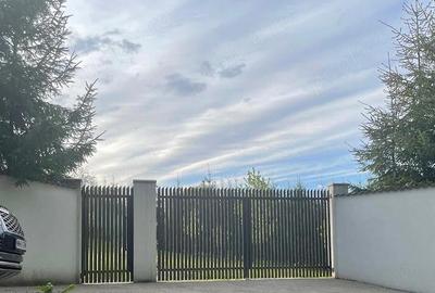 Teren de 3700 mp, în Piatra - 1