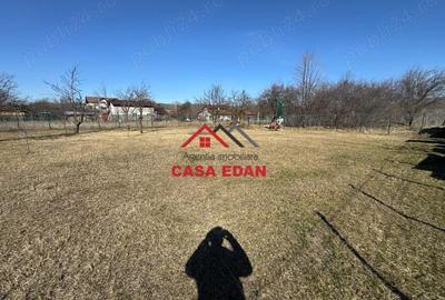 Casă cu Teren 1306 Mp în Central - 1