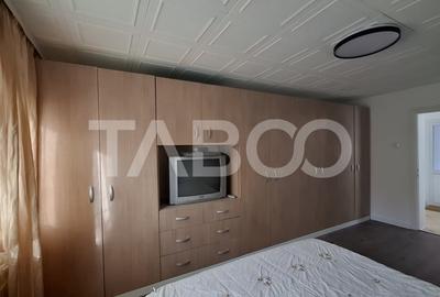 Apartament la casa de vanzare 82 mp 2 camere curte zona Vasile Aaron - 3