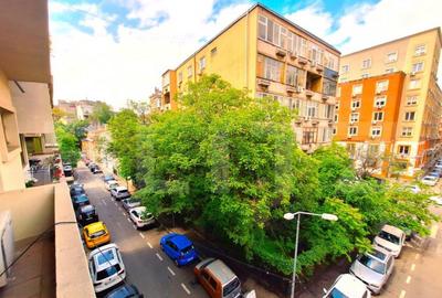 Spa?iu comercial de inchiriat 100 mp, ultracentral, zona U - 11