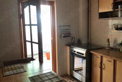 Inchiriere apartament cu 3 camere in zona IREG Galati - 8