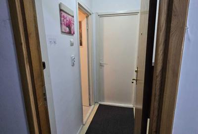 Garsonieră semidecomandată în Tractorul