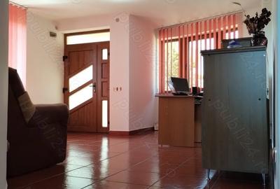 Casă cu 5 camere cu Teren 1193 Mp în Turda