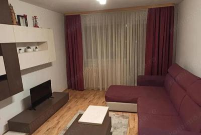 Apartament cu 2 camere decomandat, mobilat în Est
