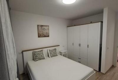 Apartament cu 2 camere decomandat, mobilat în Tractorul - 3