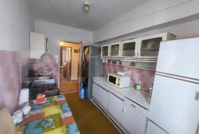 Apartament cu 3 camere decomandat, mobilat în Calea București - 5
