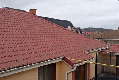 Casă individuală cu 7 camere cu Canalizare în Central - 2