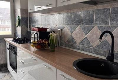 Apartament cu 2 camere decomandat în Ultracentral