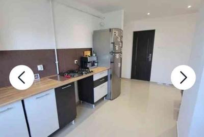 Apartament cu 2 camere decomandat în Micro 3 - 3