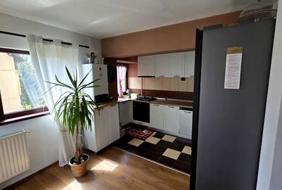 Apartament cu 2 camere decomandat în Central - 2