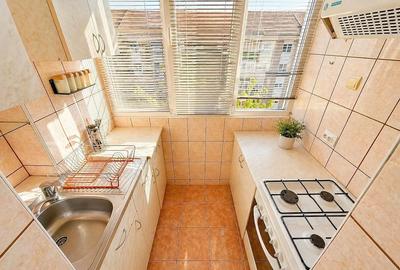 Apartament cu 2 camere decomandat în Decebal - 5