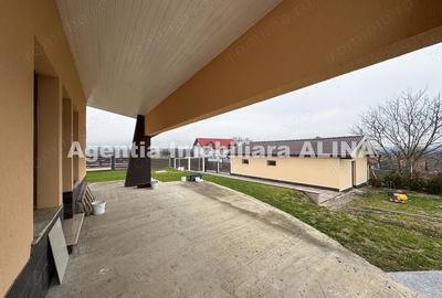 Casă cu 4 camere în Central - 13