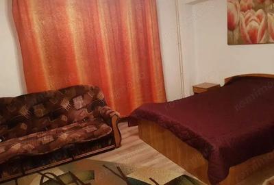 Garsonieră decomandată în Calarași 4 - 5
