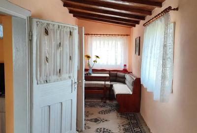 Casă cu 3 camere în Unțeni - 2