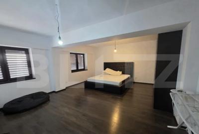 Apartament cu 3 camere semidecomandat în Micro 3 - 1