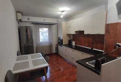 Apartament cu 3 camere decomandat în Central - 4