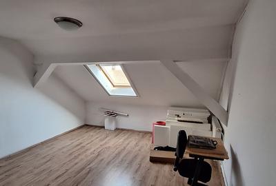 Apartament 4 camere, strada Tuberozelor - 7