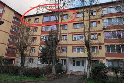 Apartament cu 3 camere semidecomandat în Govândari - 1