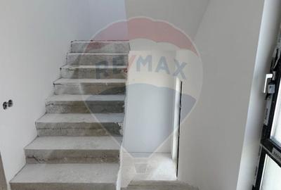 Duplex semifinisat cu terasa panoramica - 7