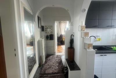 De vânzare apartament cu 2 camere pe str. Republicii - 7