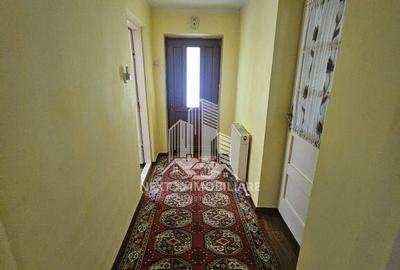 Casa 4 camere cu 2 intrari, garaj ?i teren 1751mp C... - 11