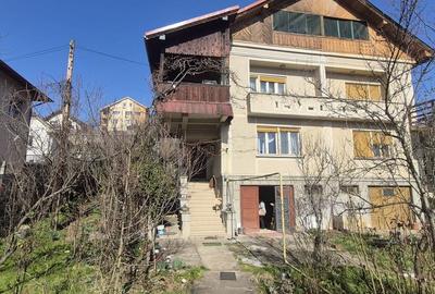 Casă cu 4 camere cu Teren 1000 Mp în Central - 12