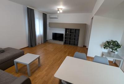 Apartament cu 2 camere, mobilat în Podul de Fier