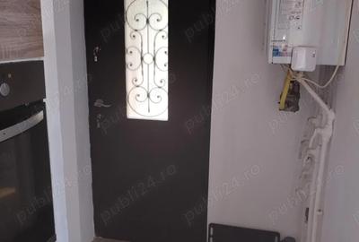 Casă cu 4 camere cu Teren 211 Mp în Palas - 4