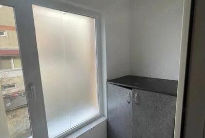 Apartament 3 camere, 70 mp, zona Republicii - 1