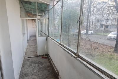 Apartament cu 3 camere semidecomandat în Titan - 18