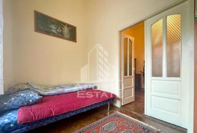 Apartament cu 3 camere semidecomandat în Central - 15