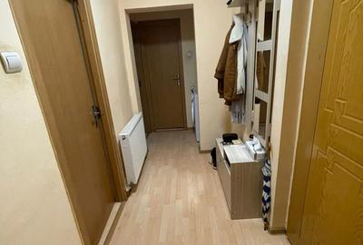 Vand apartament etaj 1 - 3