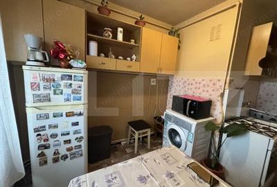 Apartament cu 2 camere semidecomandat în Botizului - 1