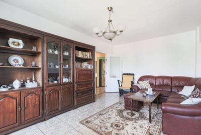 Rezervat Apartament decomandat cu 3 camere in zona spital... - 2