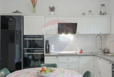 Apartament cu 5 camere decomandat, mobilat în Central - 3