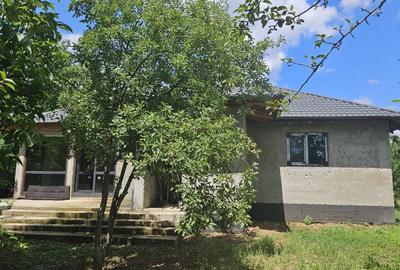 Casă individuală cu 3 camere cu Teren 1000 Mp în Răsimnicea - 2