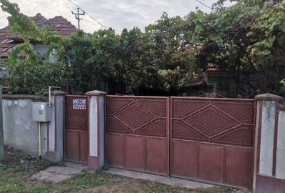 Casă cu 3 camere în Central - 2