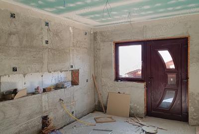 Casă cu 5 camere în Câmpinița - 11