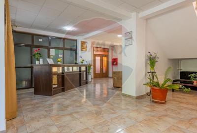 Hotel de vanzare la cateva minute de Podul Mogosoaia - 4