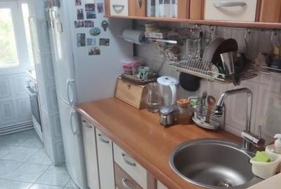 Apartament cu 3 camere în Micro 14 - 4