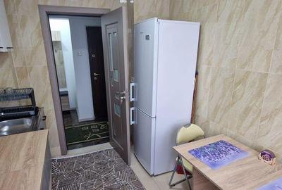 Apartament cu 2 camere semidecomandat, mobilat în City Park Mall