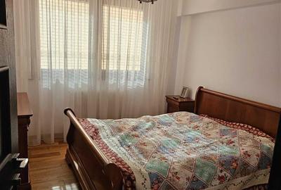 Apartament cu 3 camere, Centru, Etaj 1 , 3c-3861 - 2